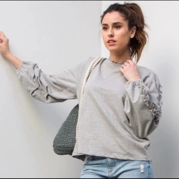 Tops - Ruffle Sleeve Sweatshirt